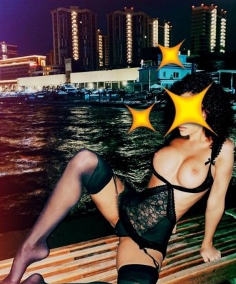 Изысканная дама с огненной страстью и нежными объятиями приглашает в гости и готова исполнить все твои фантазии. Только для истинных ценителей удовольствия. 8288, 31 год